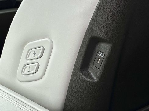 Used 2025 Hyundai Santa Fe Calligraphy AWD/4WD image 19