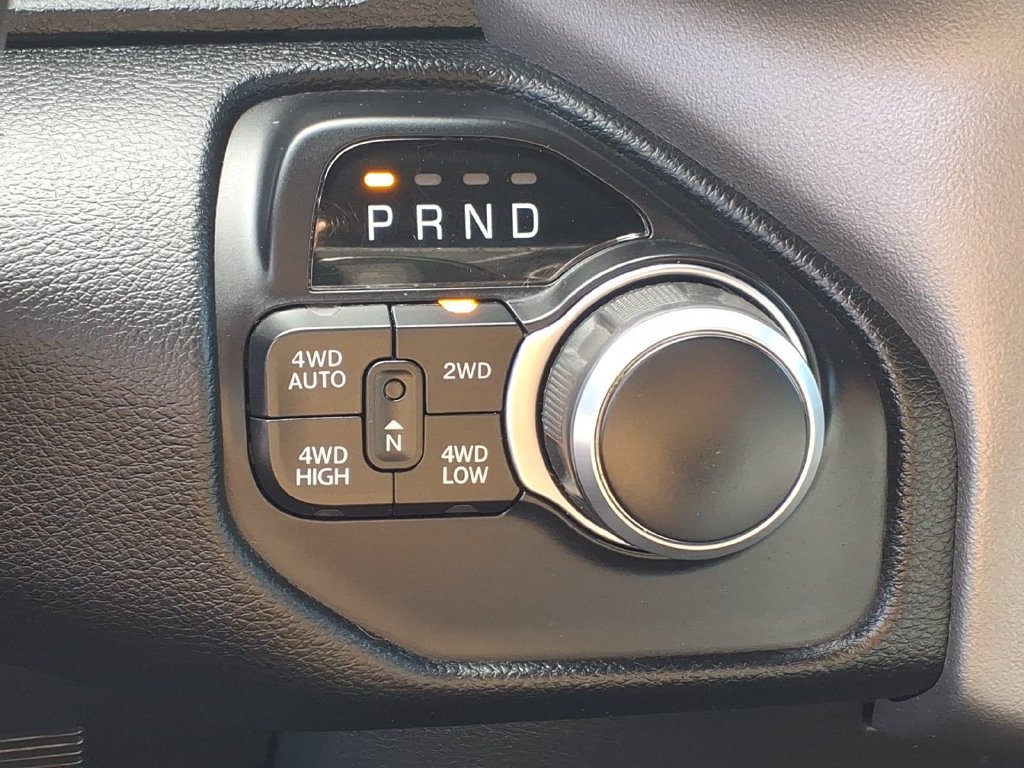 Used 2022 RAM 1500 Big Horn AWD/4WD image 9