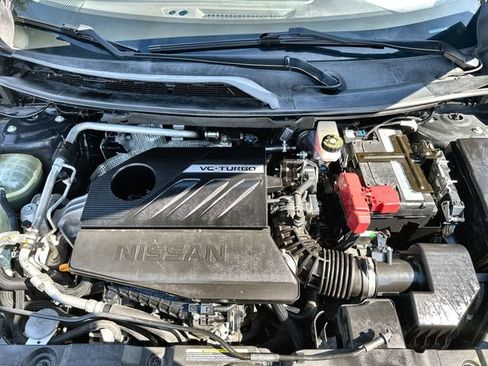 Used 2023 Nissan Rogue SV image 18