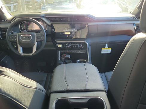 New 2026 GMC Sierra 1500 Denali w/ Denali Reserve Package image 5