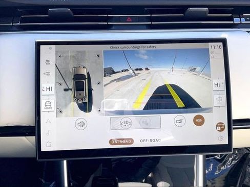 Used 2025 Land Rover Range Rover Long Wheelbase SE image 26