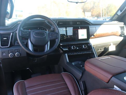 New 2026 GMC Sierra 2500 Denali Ultimate image 15