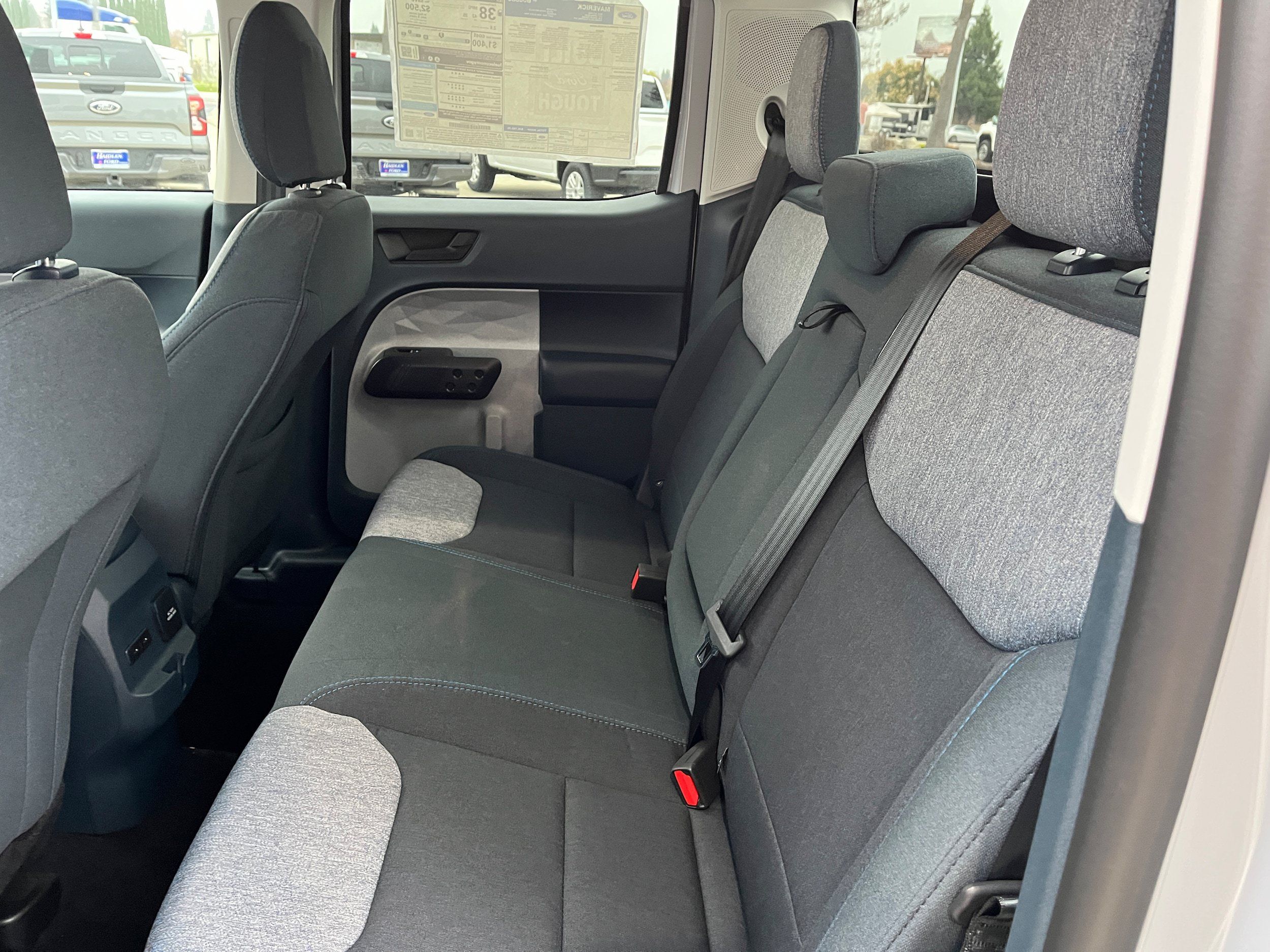 New 2025 Ford Maverick XLT w/ XLT Luxury Package FWD image 6
