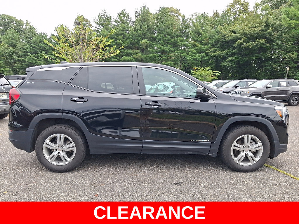 Used 2024 GMC Terrain SLE AWD/4WD image 7