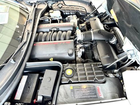 Used 1998 Chevrolet Corvette Coupe w/ Memory Pkg RWD image 15
