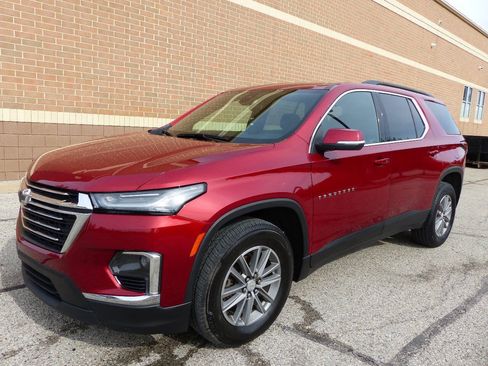 Used 2023 Chevrolet Traverse LT FWD image 6