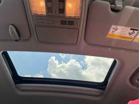 Used 2019 Honda CR-V EX-L image 3