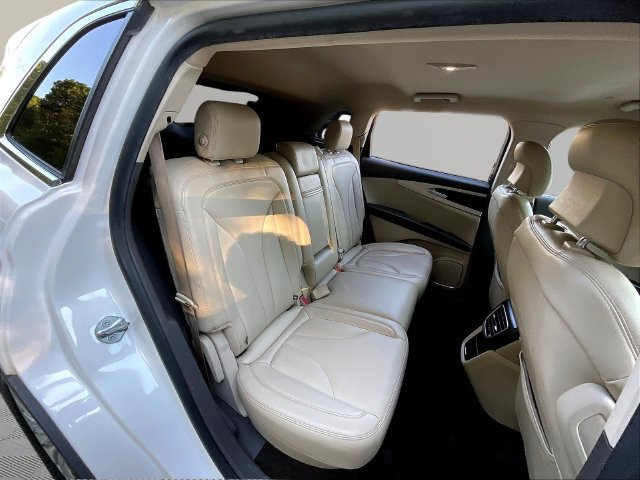 Used 2019 Lincoln Nautilus FWD image 26