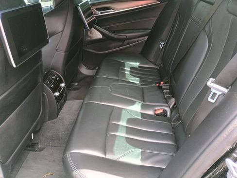 Used 2018 BMW M5 image 10