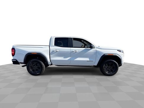 Used 2025 GMC Canyon Elevation image 2