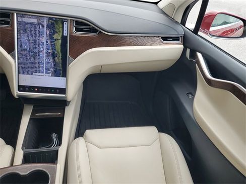 Used 2018 Tesla Model X 100D image 36