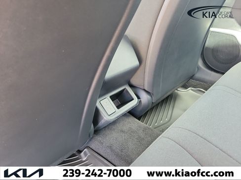 New 2026 Kia K4 FWD image 12