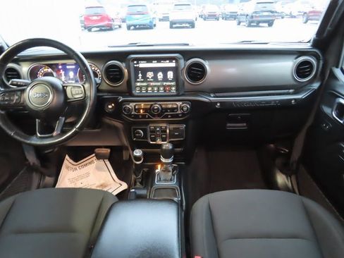 Used 2021 Jeep Wrangler Unlimited Sport image 26