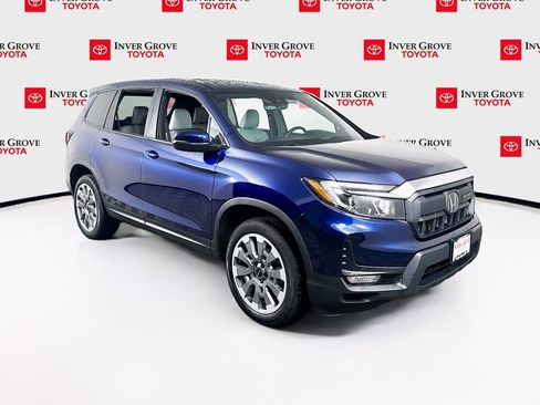 Used 2024 Honda Passport EX-L image 3