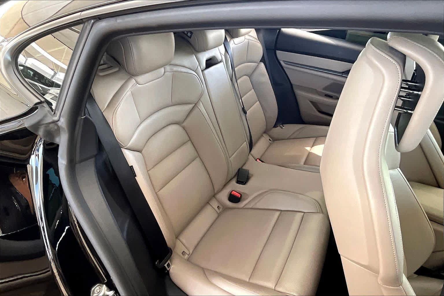 Used 2025 Porsche Taycan RWD image 18