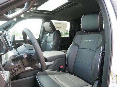 New 2026 RAM 3500 Laramie AWD/4WD image 5