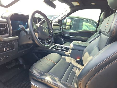 Used 2024 Ford F350 Platinum w/ FX4 Off-Road Package image 3