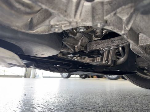 Used 2007 Volkswagen Passat 2.0T image 38