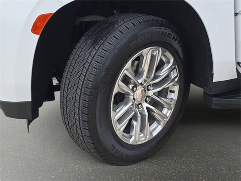Used 2023 GMC Yukon XL SLT w/ SLT Premium Package image 37