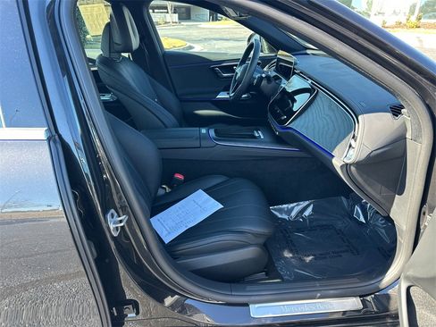 Certified 2025 Mercedes-Benz E 350 4MATIC Sedan image 14
