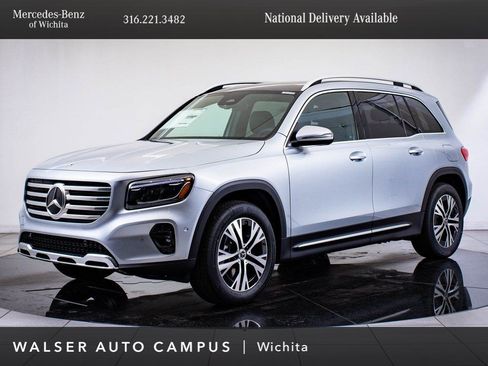 Used 2026 Mercedes-Benz GLB 250 4MATIC image 1