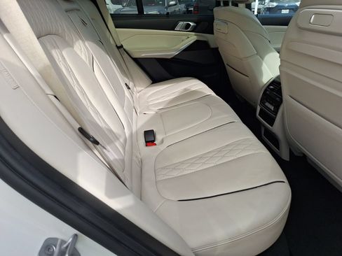 Used 2024 BMW X5 xDrive40i w/ Executive Package AWD/4WD image 32