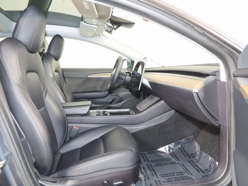 Used 2022 Tesla Model 3 Long Range image 13