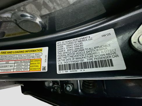 Used 2025 Honda Accord SE image 12