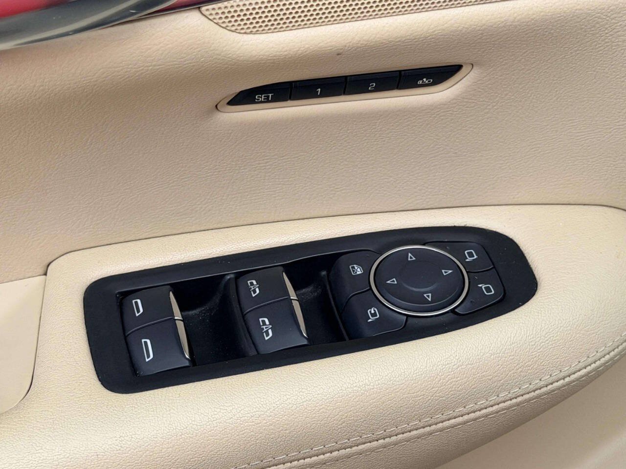 Used 2017 Cadillac XT5 Premium Luxury FWD image 16