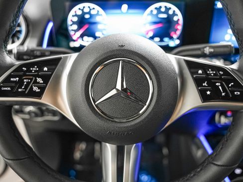 Certified 2026 Mercedes-Benz GLB 250 image 16