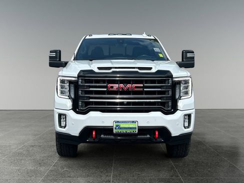 Used 2022 GMC Sierra 2500 AT4 w/ AT4 Premium Plus Package AWD/4WD image 3