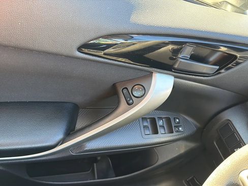 Used 2020 Mitsubishi Eclipse Cross ES FWD image 22