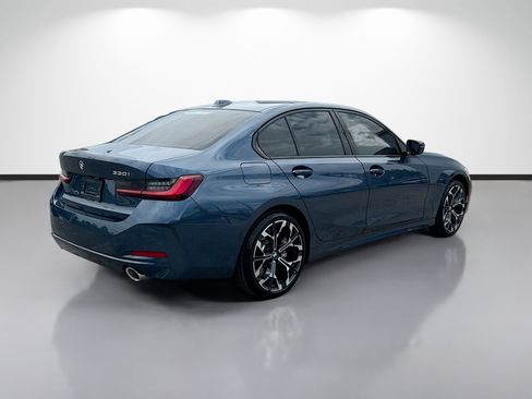 Used 2025 BMW 330i Sedan RWD image 3
