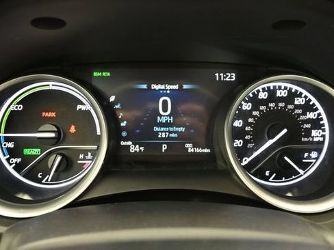 Used 2024 Toyota Camry XLE FWD image 35