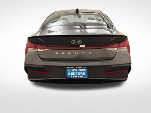 New 2026 Hyundai Elantra SEL Sport Premium FWD image 6