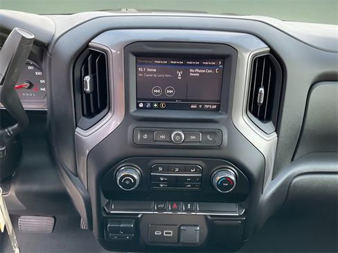 Used 2023 Chevrolet Silverado 2500 Custom w/ Custom Convenience Package image 11