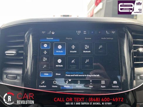 Used 2024 RAM 1500 Laramie RWD image 15