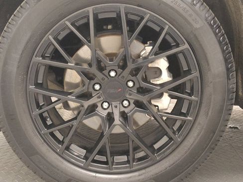 Used 2022 Ford Explorer XLT w/ Equipment Group 202A image 31