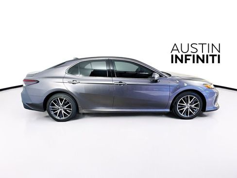 Used 2023 Toyota Camry XLE image 8