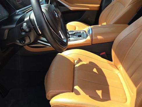Used 2019 BMW X7 xDrive40i w/ Premium Package AWD/4WD image 17