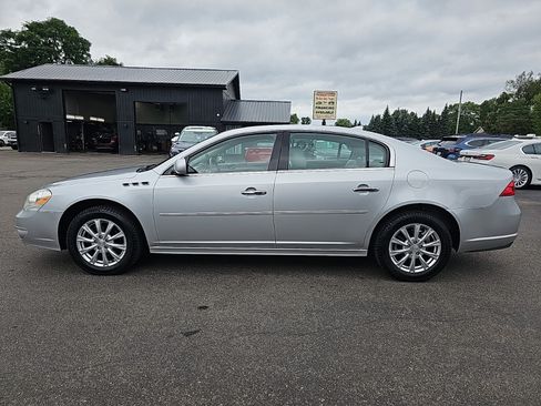 Used 2011 Buick Lucerne CXL w/ Driver Confidence Package FWD image 7