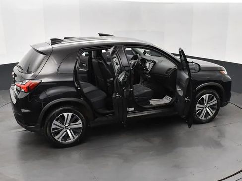 Used 2025 Mitsubishi Outlander Sport ES image 6