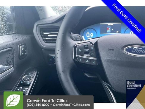 Used 2025 Ford Escape Platinum image 14