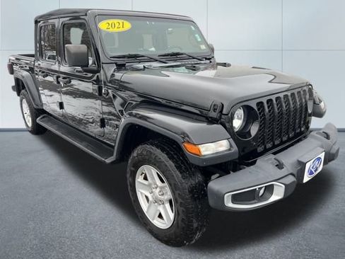 Used 2021 Jeep Gladiator Sport image 8