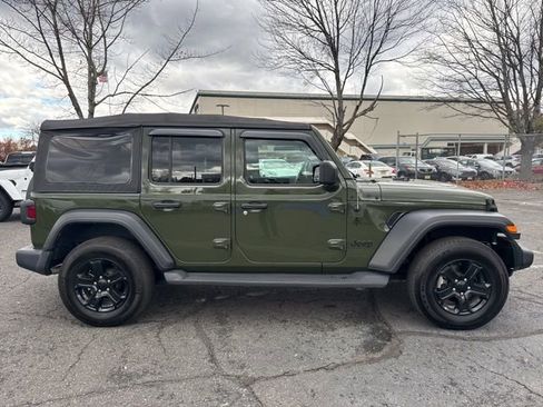 Used 2021 Jeep Wrangler Unlimited Sport image 16