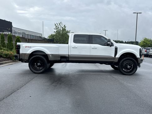 Used 2026 Ford F450 King Ranch w/ FX4 Off-Road Package AWD/4WD image 11
