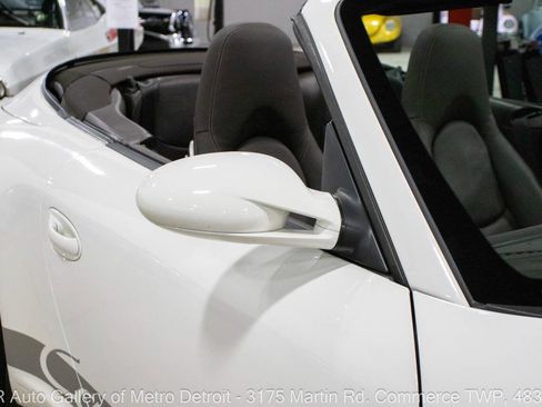 Used 2006 Porsche 911 Carrera S RWD image 32