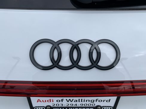 New 2025 Audi SQ5 Premium Plus image 25