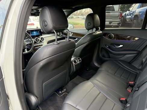 Used 2020 Mercedes-Benz GLC 300 image 22