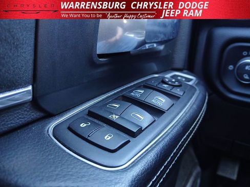 Used 2020 RAM 2500 Laramie w/ Night Edition image 30